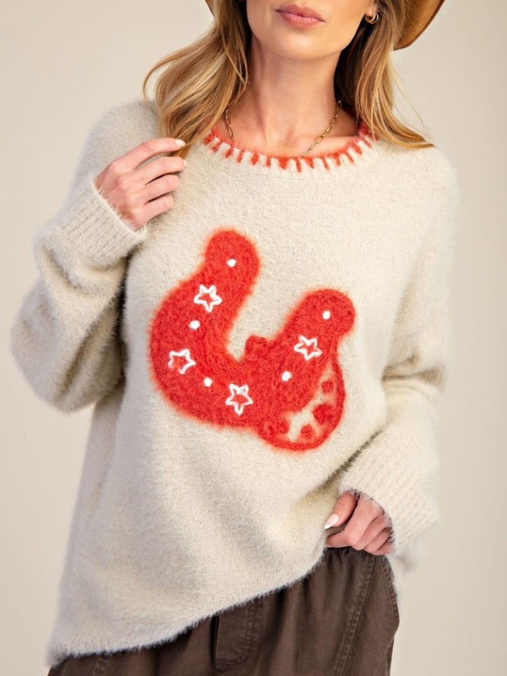 Easel Horseshoe Star Print Fuzzy Round Neck Sweater Top